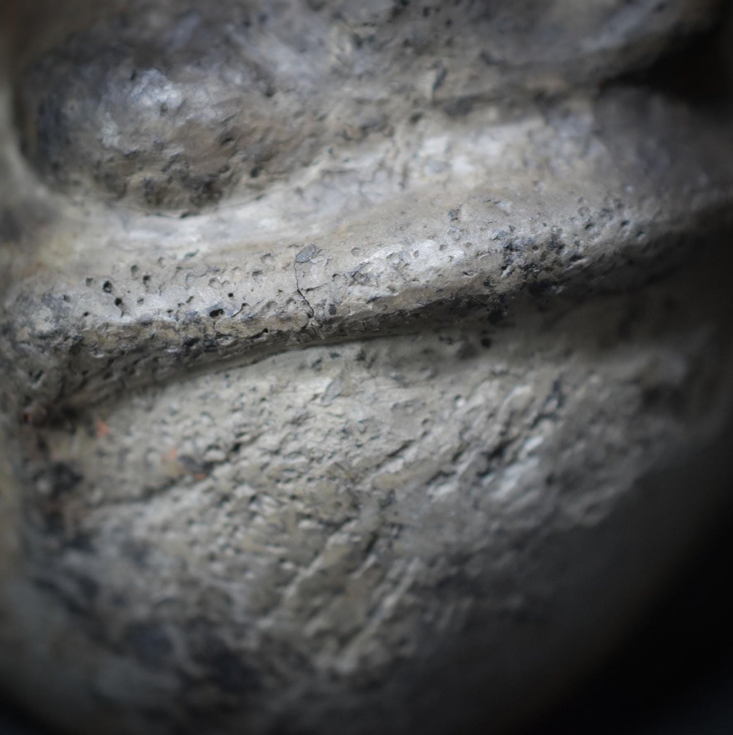 zweiköpfige Göttin - Handgemachte Rauchbrandkunst - Prähistorische und Natürliche Inspirationen