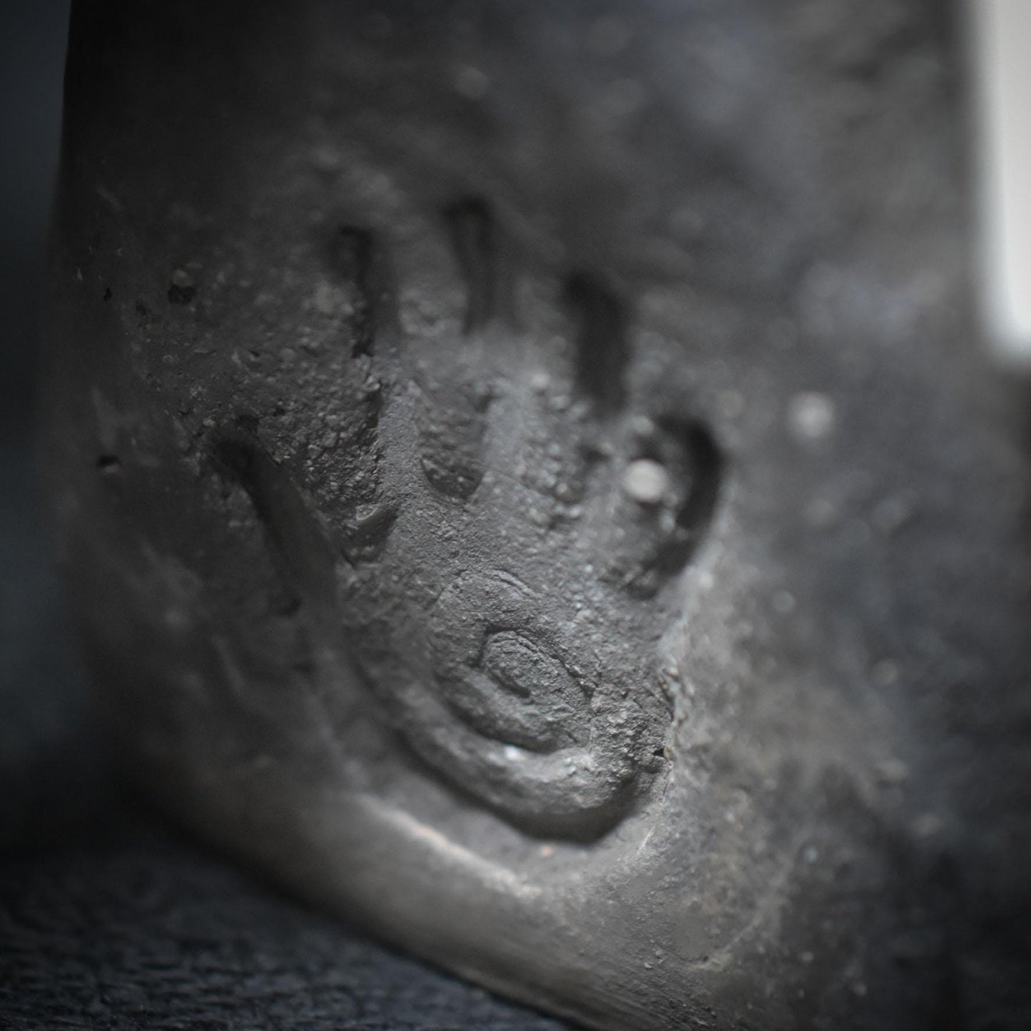 Schamanische Stammeskrieger-Büste – Macht & Mystik in Ton vereint und im Feuer geboren - Art.Nr.: SKU075