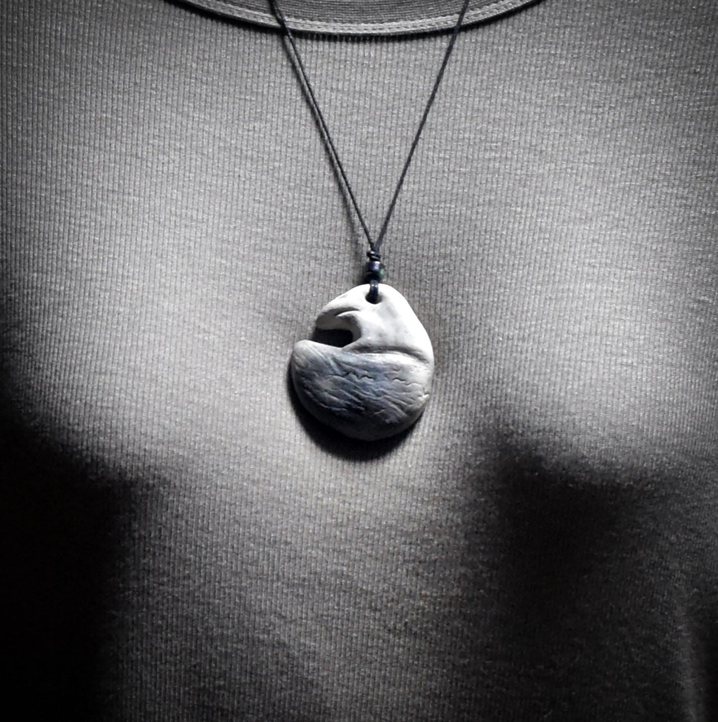 Handgefertigtes Vogel-Amulett - Die Freiheit des Himmels - Krafttier Kette - Art.: AMU064