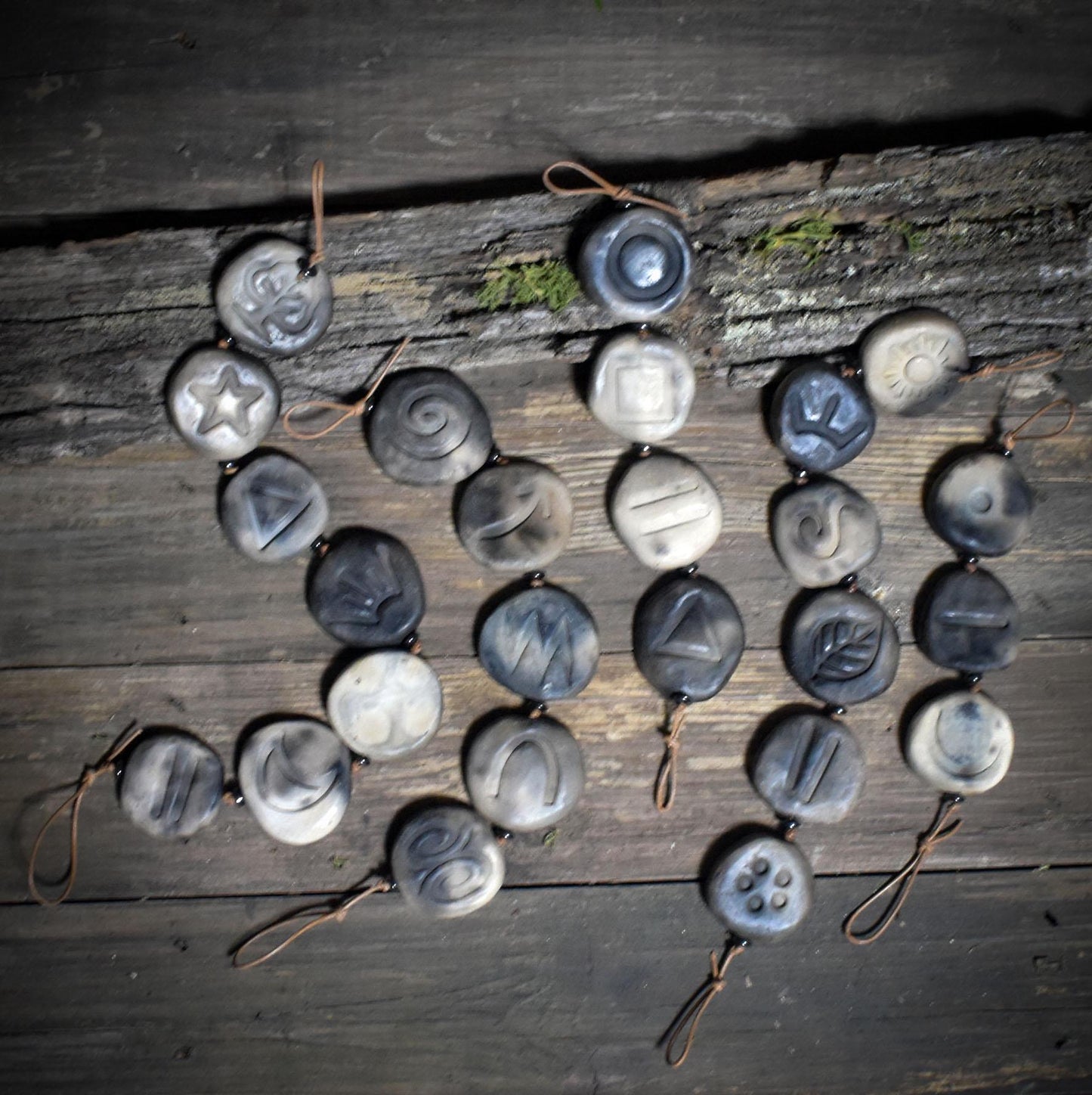 Weg der Intuition – Rauchbrand-Kette als Ritualbegleiter und Talisman der inneren Stimme - Art.Nr.: WKR001