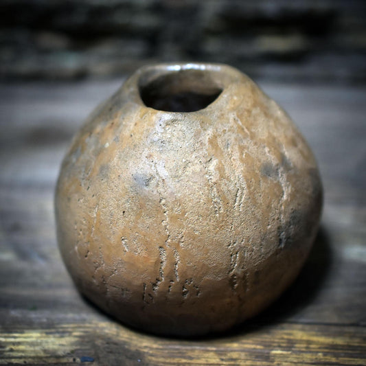 Kugelvase aus Rauchbrandton – Archaische Vase aus Ton in traditionell gebrannter Form - GEF013