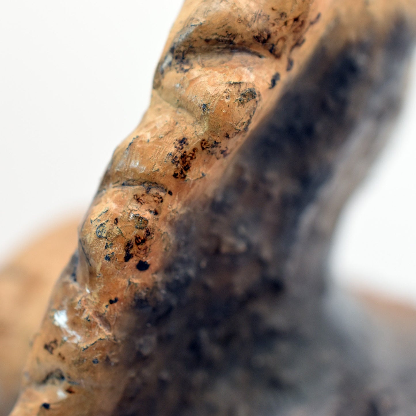 Nordische Mythologie - Freya Göttin der Liebe Skulptur - handgefertigt aus Ton, im Rauchbrand vollendet