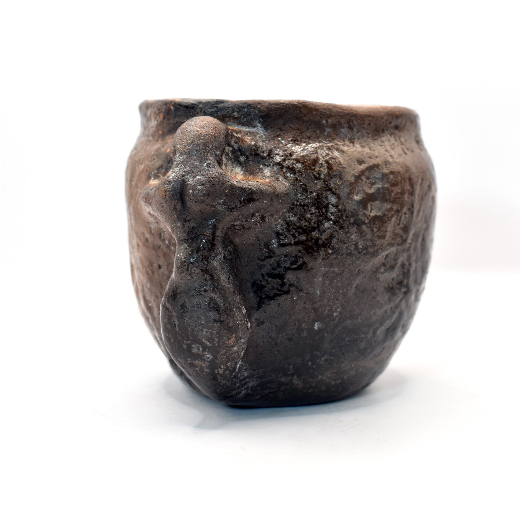 Handgemachtes Venus Deko-Objekt - Göttin Dekoration aus Ton im Rauchbrand vollendet, göttliche Weiblichkeit als Wohnaccessoire