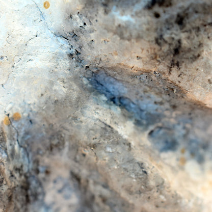 Handgefertigte Venus Statue aus Ton – Rauchbrandkunstwerk symbolisierend das Matriarchat und die Fruchtbarkeit, Schwangerschaft