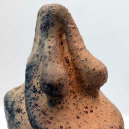 Handgefertigte Ton Skulptur- dekoratives Highlight - Lady of Avalon - Glastonbury Tor, England, König Artus Sage, Rauchbrand Technik