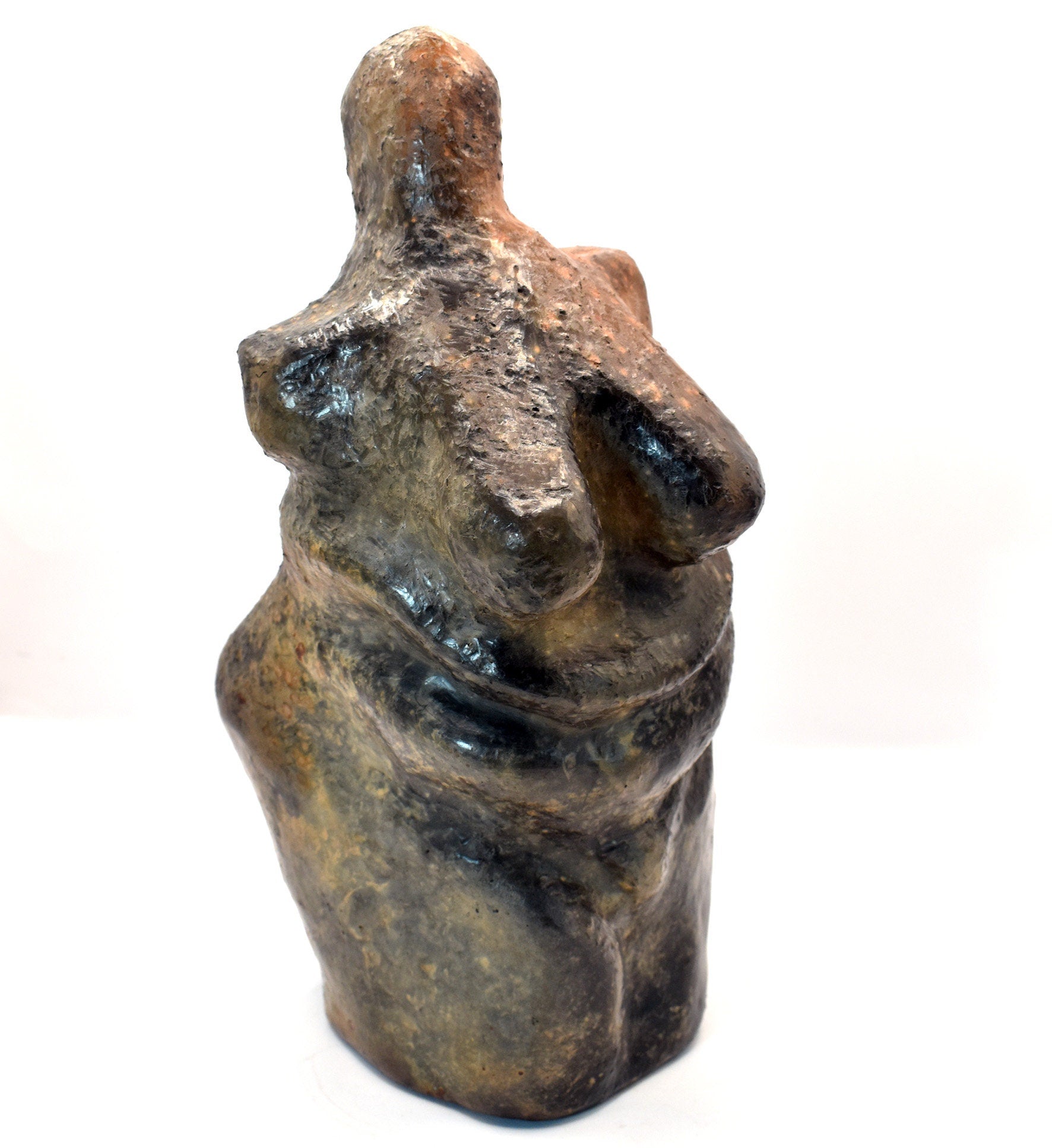 prähistorisch inspirierte Venus Skulptur - Spirituelle Dekoration aus Ton im Rauchbrand vollendet - individuelles Wohnambiente