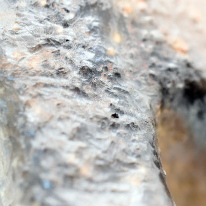 prähistorisch inspirierte Venus Skulptur - Spirituelle Dekoration aus Ton im Rauchbrand vollendet - individuelles Wohnambiente