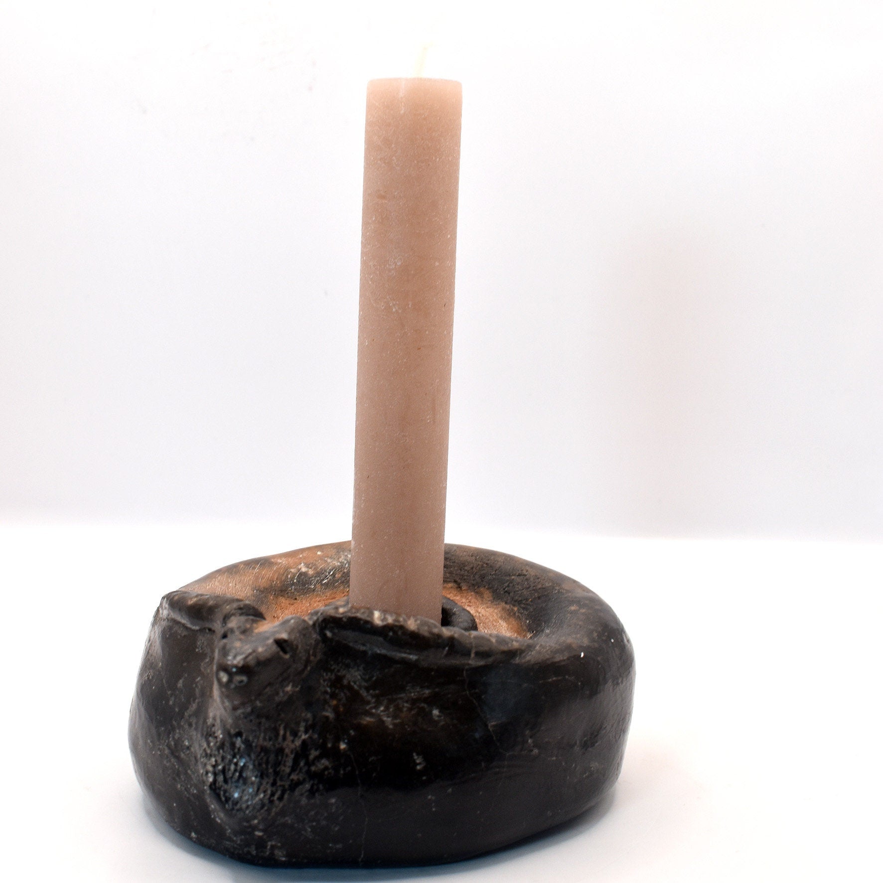 Handgefertigter Antilopen-Kerzenständer aus Ton - im Rauchbrand veredelt – Spirituelle Schamanismus Symbolik