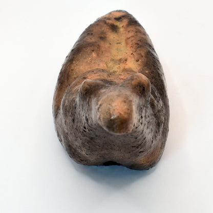 Aus Ton erstellte Venus Figurine im Rauchbrand vollendet – Symbol der Fruchtbarkeit und des Matriarchats, spirituelles Geschenk