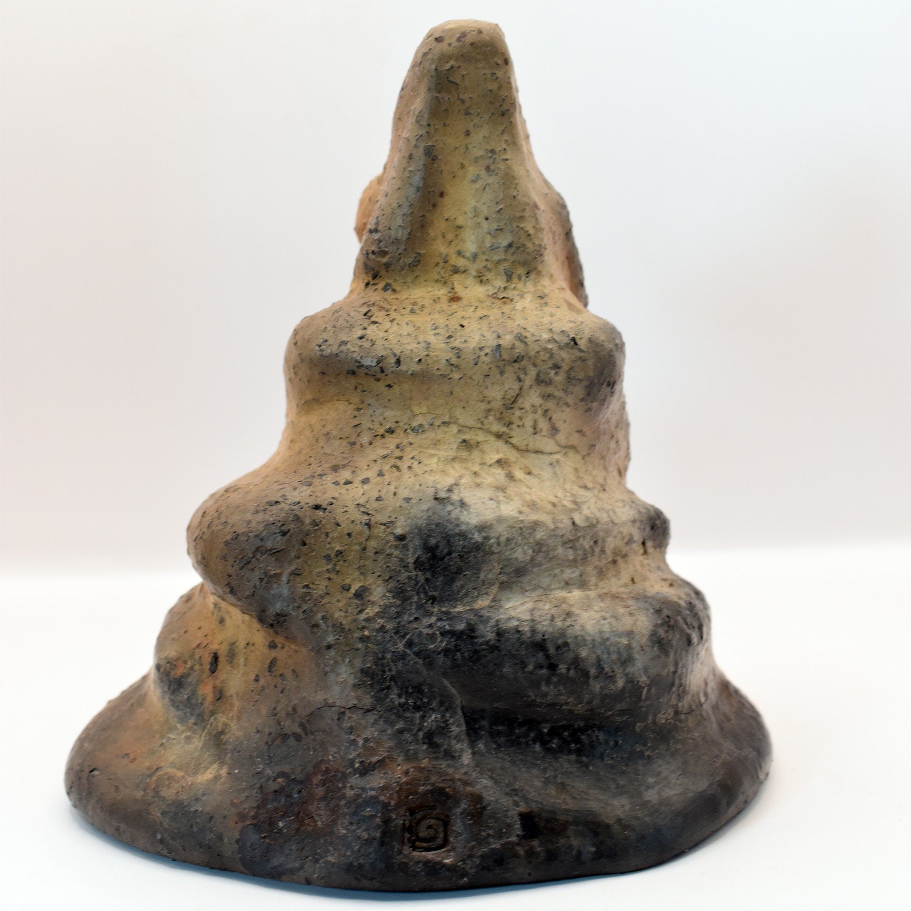 Handgefertigte Ton Skulptur- dekoratives Highlight - Lady of Avalon - Glastonbury Tor, England, König Artus Sage, Rauchbrand Technik