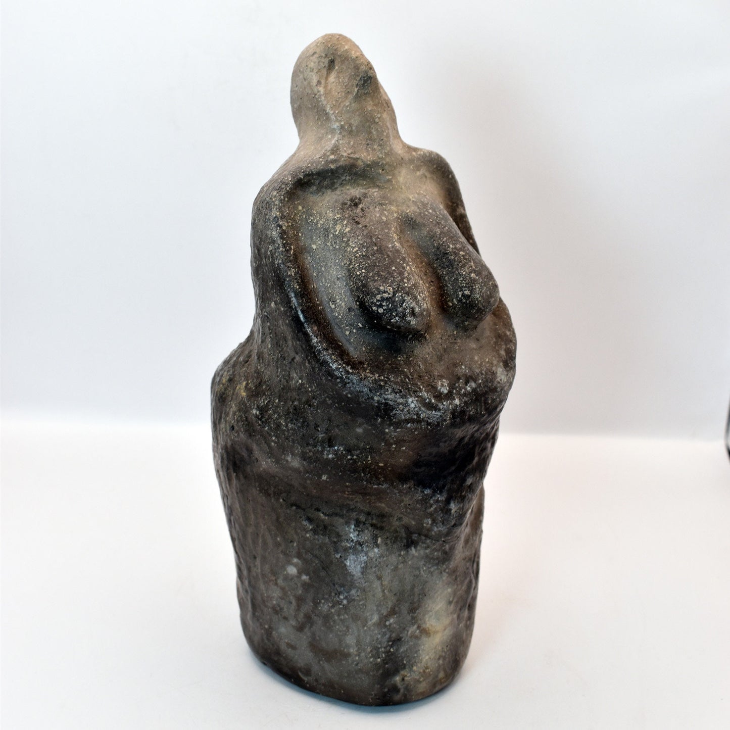 Handgefertigte traditionelle Venus Figurine aus Ton – Talisman für Schwangerschaft und Kinderwunsch. Matriarchat, Fruchtbarkeitsgöttin