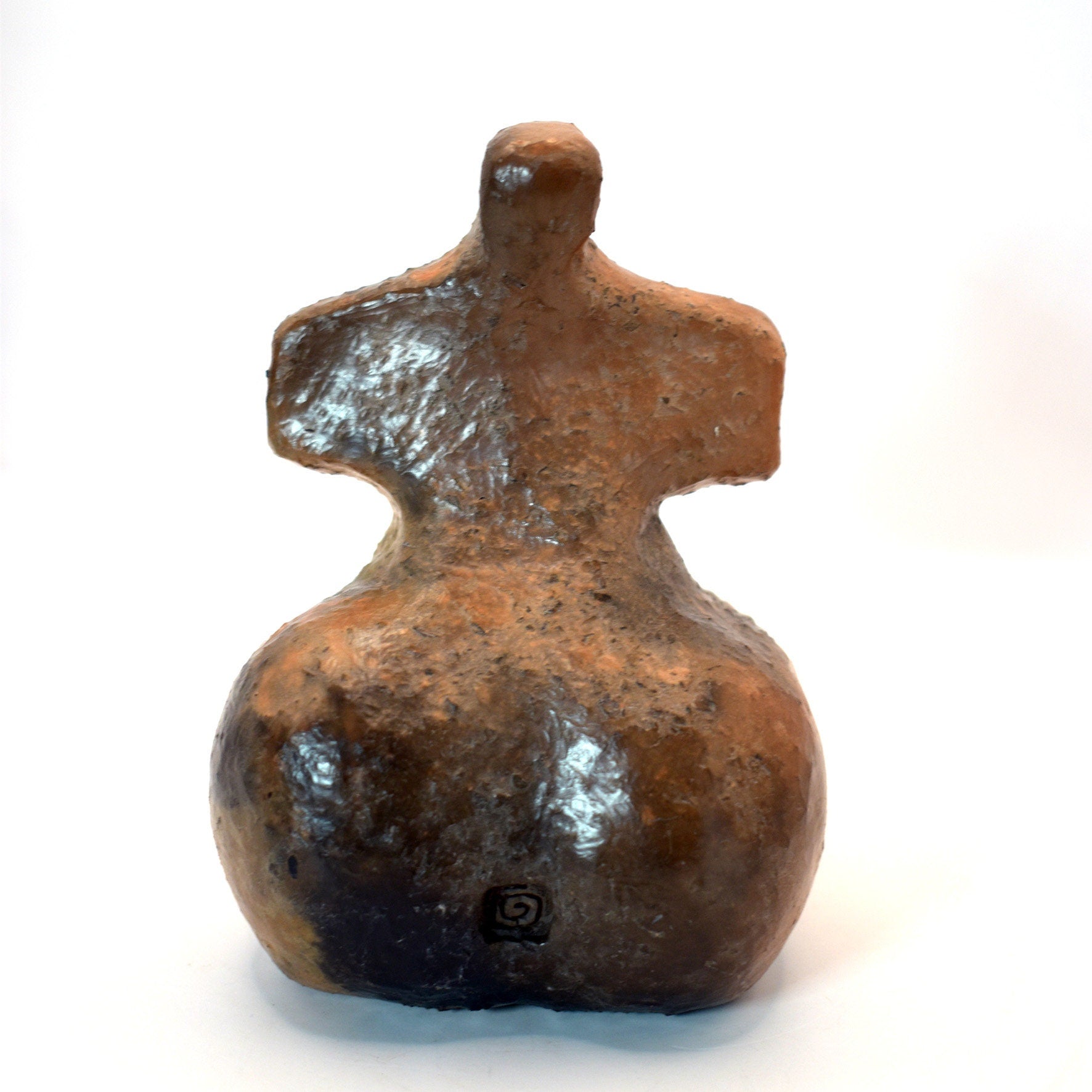 Handgefertigte Venus Statue aus Ton – im Rauchbrand veredelt stehend für Matriarchat & Fruchtbarkeit ideal als Geschenk für werdende Eltern