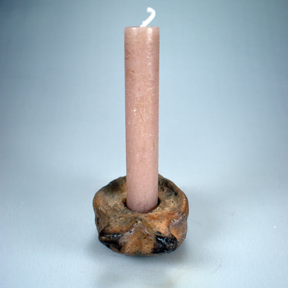 Handgefertigter Kerzenhalter aus traditionell gebranntem Ton – Spiritueller Fisch für angenehmes Wohnambiente