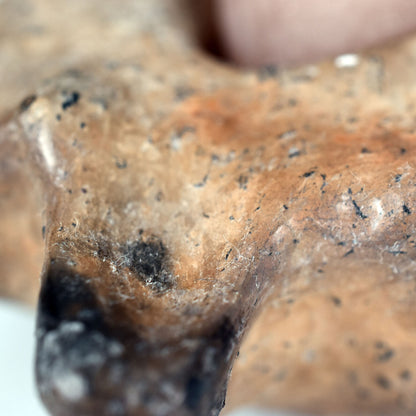 Handgefertigter Kerzenhalter aus traditionell gebranntem Ton – Spiritueller Fisch für angenehmes Wohnambiente