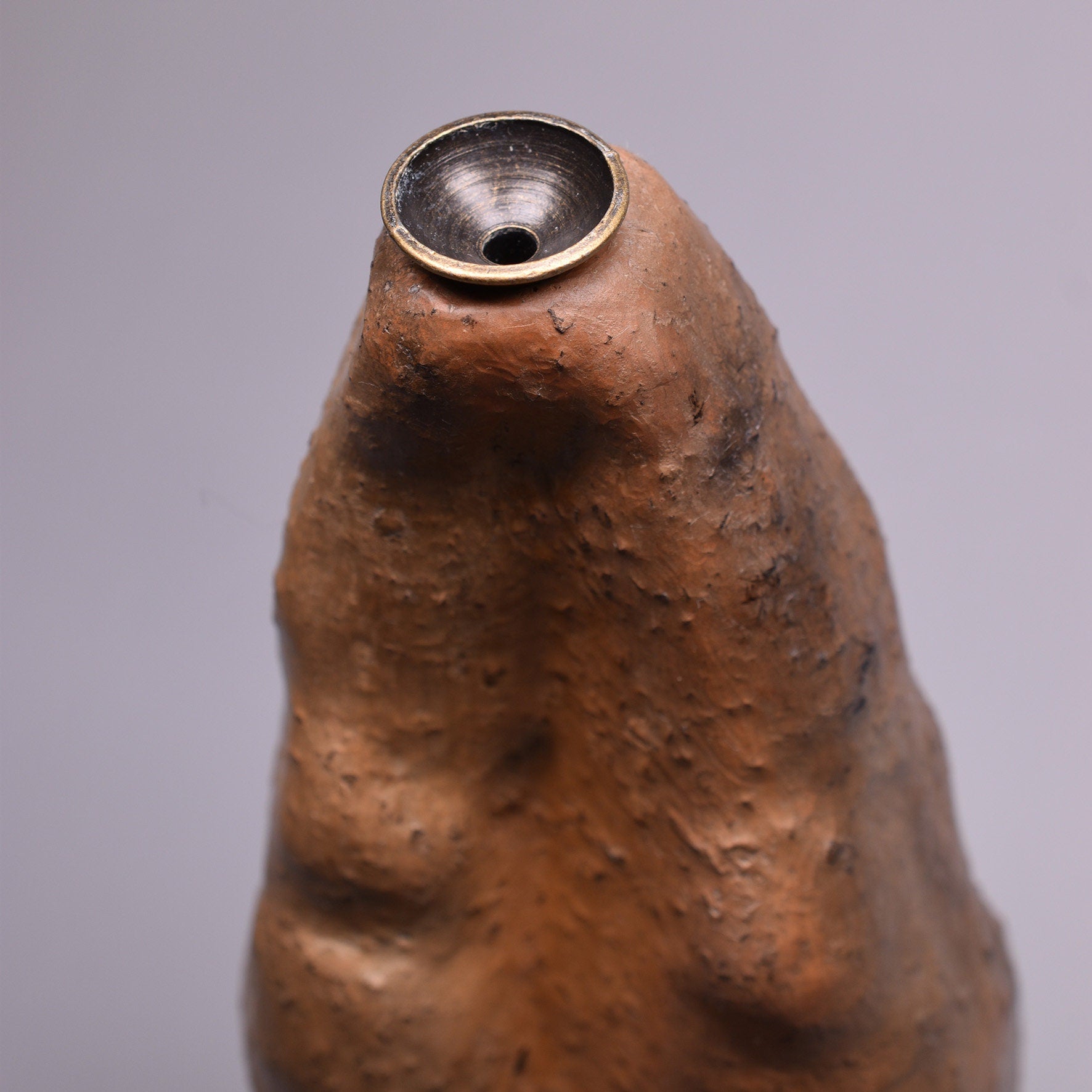 Rückfluss Räucherkegelhalter Sarvangasana Statue - aus Ton - im Rauchbrand gefärbt - Perfektes Geschenk für Yogis