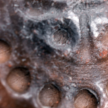 Handgefertigtes Amulett - nordisches Sonnenrad - Traditioneller Ton-Talisman für Glück & Wohlstand - mit Leder- oder Baumwollband