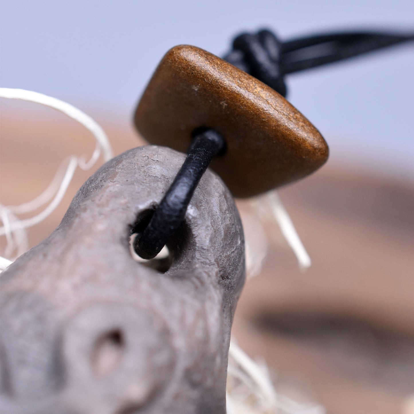 Einzigartiger Rauchbrand-Amulett Talisman- Samhain - aus traditionell gebranntem Ton - Spiritueller Schmuck für keltische Feste