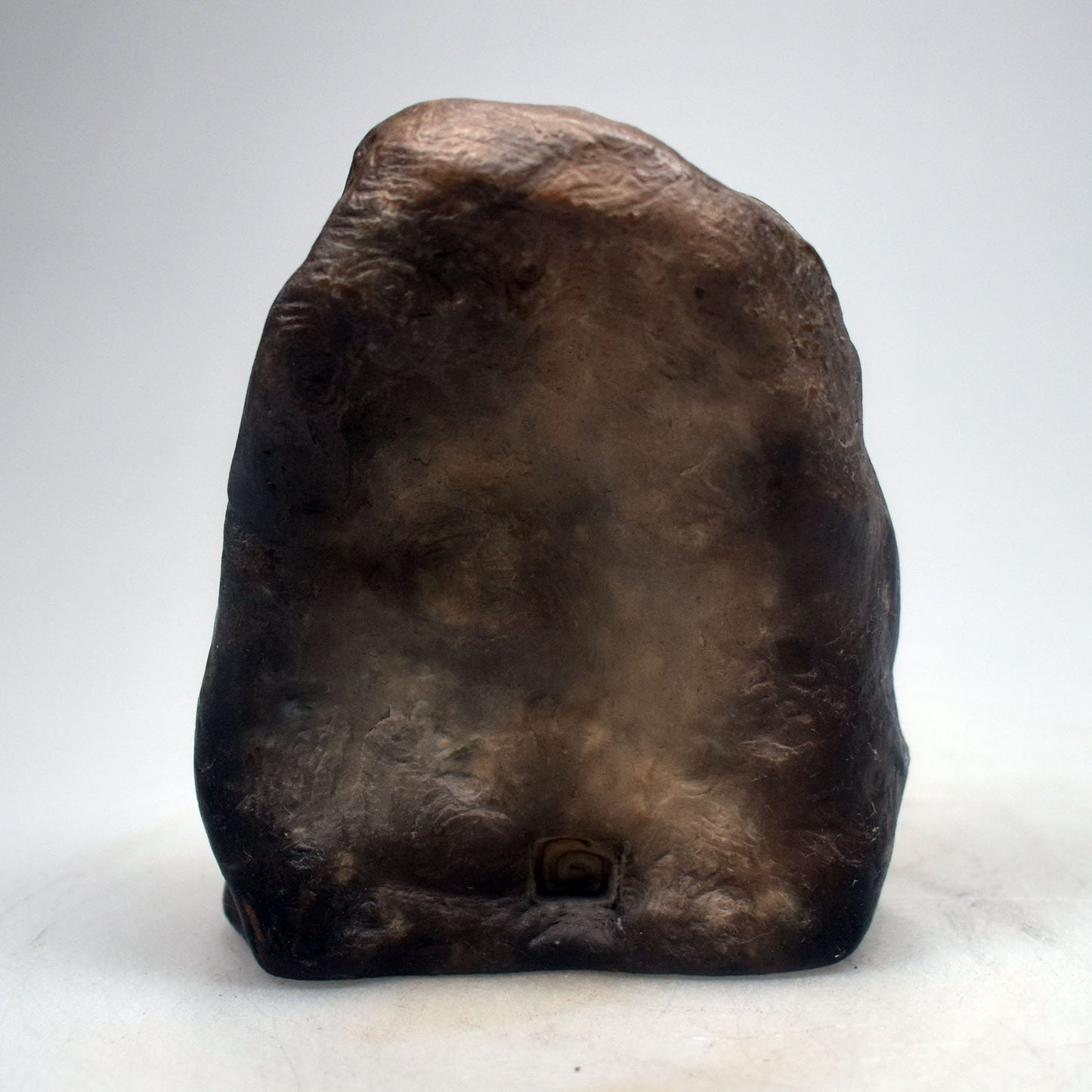 Hekate's Wheel Relief aus Ton - im Rauchbrand gefärbt - magische Altar Dekoration - Unikat