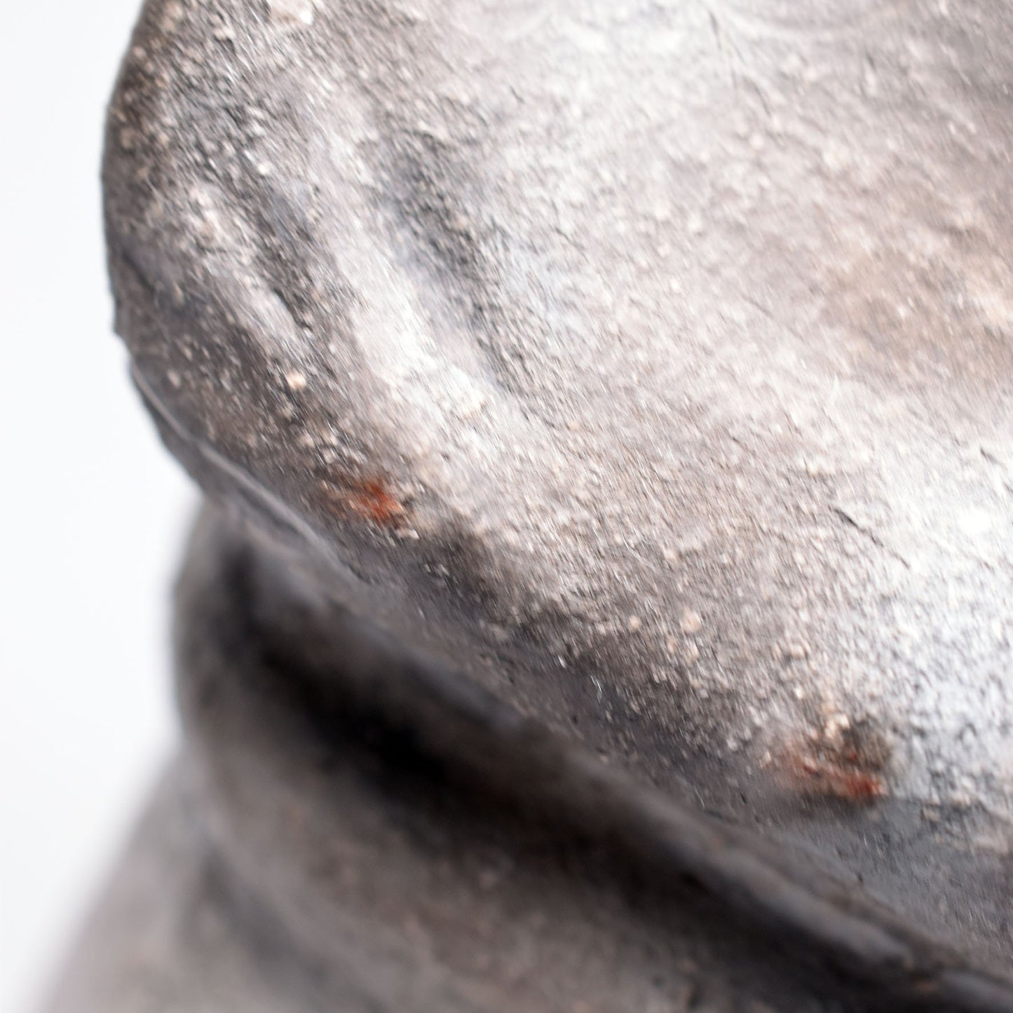 Handgefertigte Cernunnos Statue aus Ton - im Rauchbrand veredelt - Horned God Skulptur - keltische Mythen