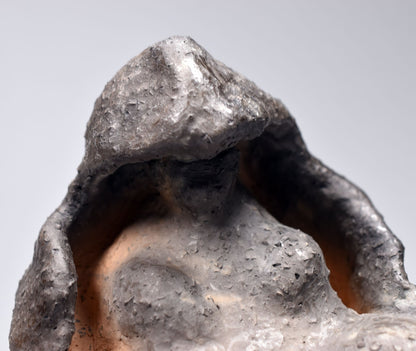 Mystische Frauenfigur aus Ton - im Rauchbrand vollendet - Spirituelle Dekoration für weibliche Magie - ideal als Altargegenstand