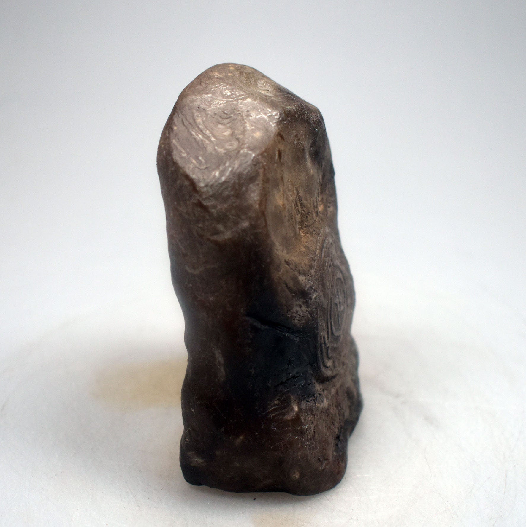 Hekate's Wheel Relief aus Ton - im Rauchbrand gefärbt - magische Altar Dekoration - Unikat