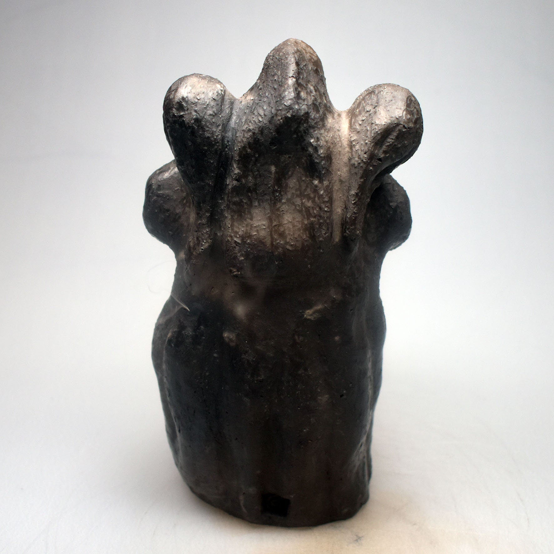 Hekate Rauchbrand Statue - Dreifache Göttin für deinen Altar - Rückfluss-Räucherkegelhalter