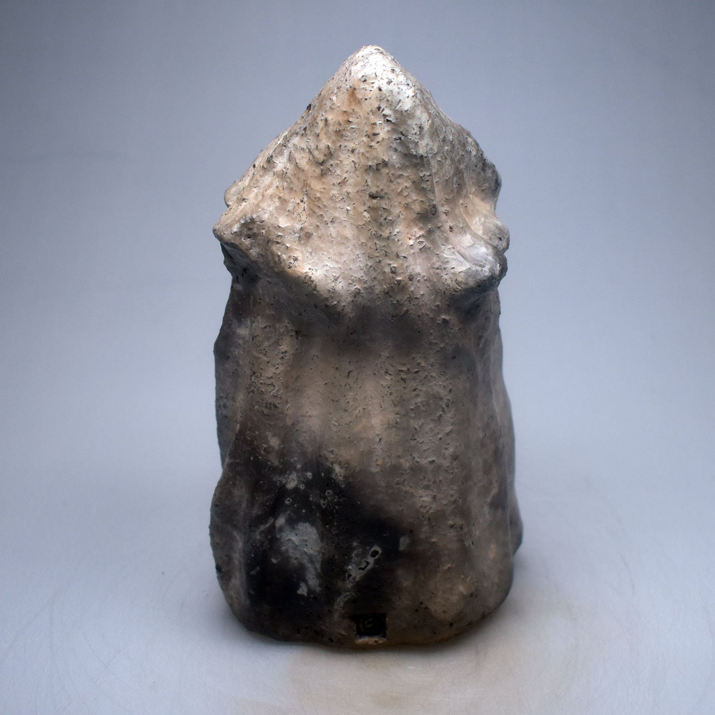 Mystische Frauenfigur aus Ton - im Rauchbrand vollendet - Spirituelle Dekoration für weibliche Magie - ideal als Altargegenstand