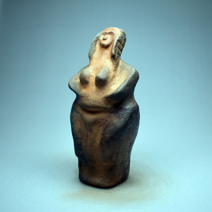 Handgemachte Rauchbrand Kunst: Interpretation der Venus von Brassempouy Skulptur - Unikat für Sammler