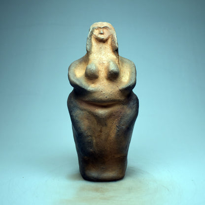 Handgemachte Rauchbrand Kunst: Interpretation der Venus von Brassempouy Skulptur - Unikat für Sammler