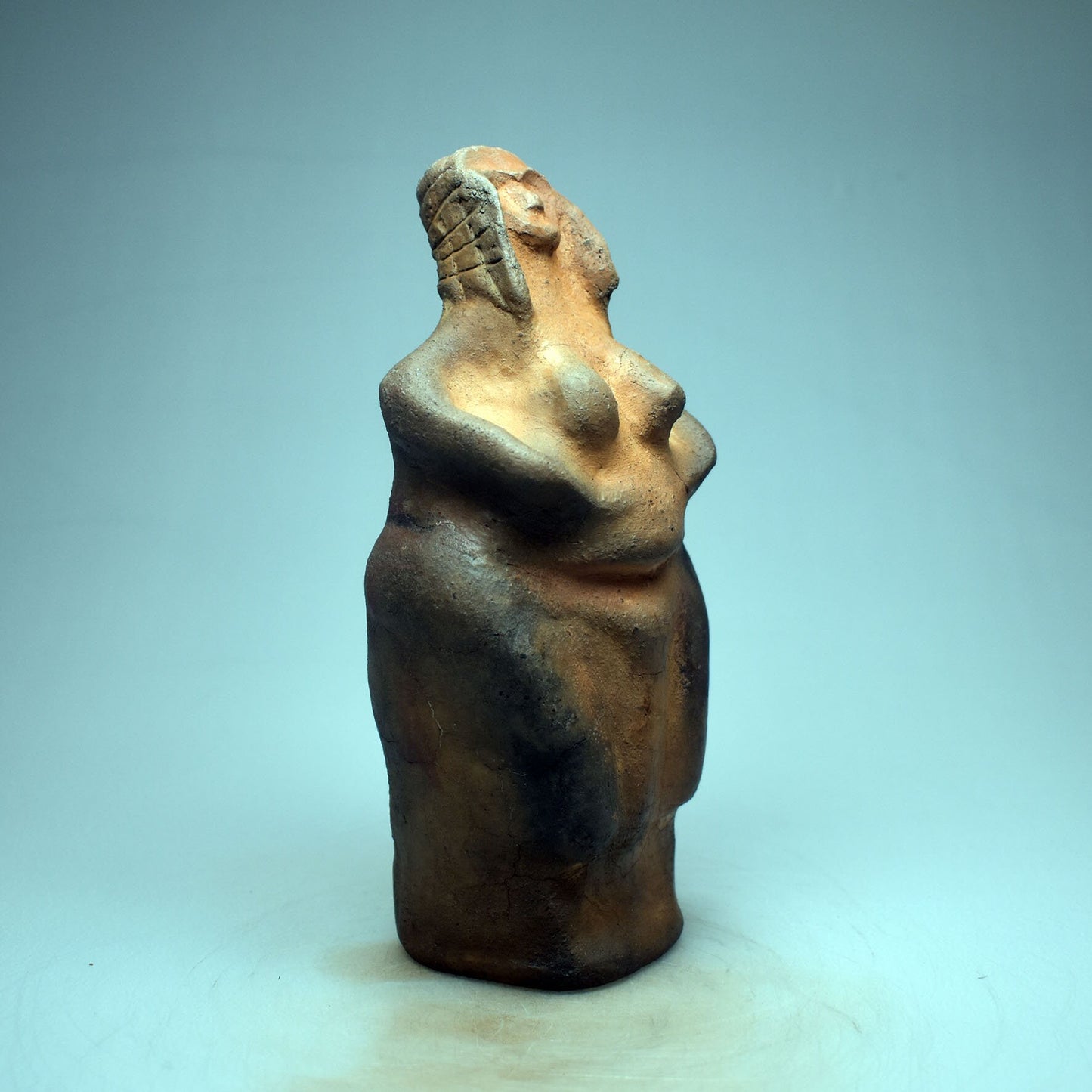 Handgemachte Rauchbrand Kunst: Interpretation der Venus von Brassempouy Skulptur - Unikat für Sammler