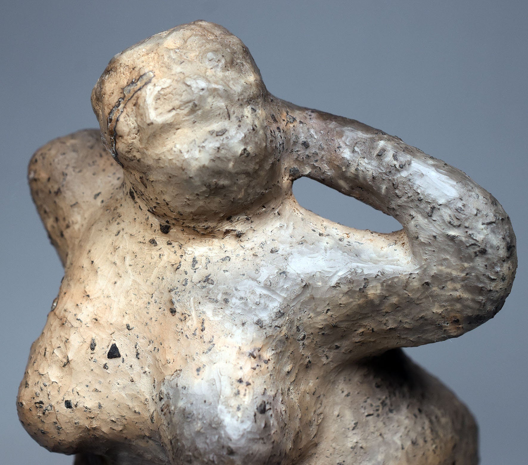 Venus von Willendorf neu gedacht - Handgefertigte Rauchbrand-Venus-Skulptur - Hommage an die Weiblichkeit -