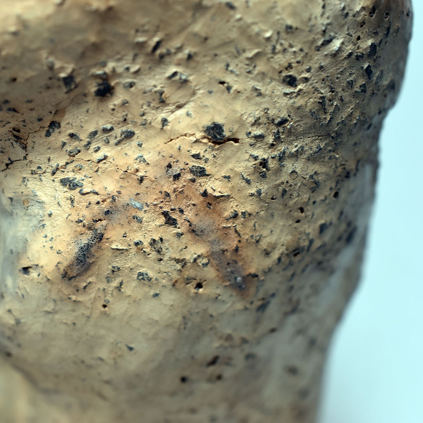 Venus von Willendorf neu gedacht - Handgefertigte Rauchbrand-Venus-Skulptur - Hommage an die Weiblichkeit -