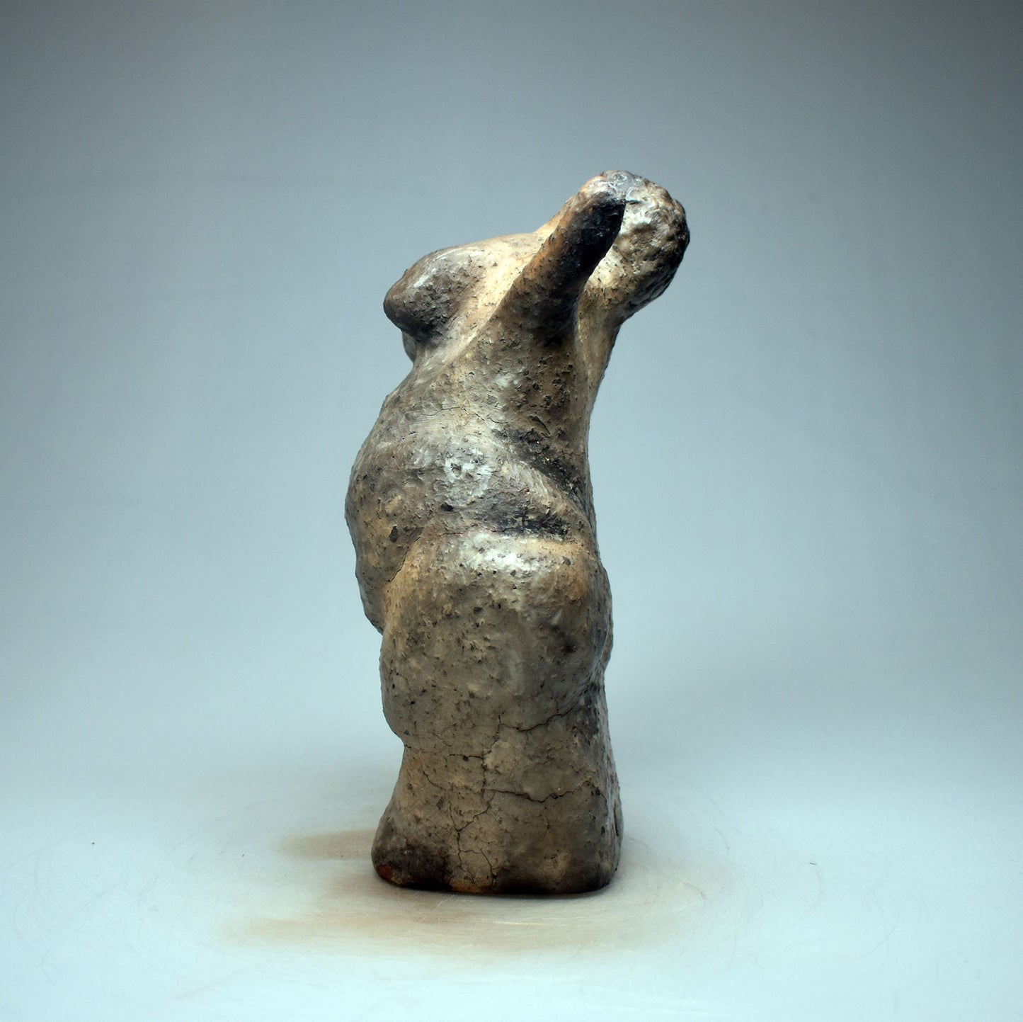 Venus von Willendorf neu gedacht - Handgefertigte Rauchbrand-Venus-Skulptur - Hommage an die Weiblichkeit -