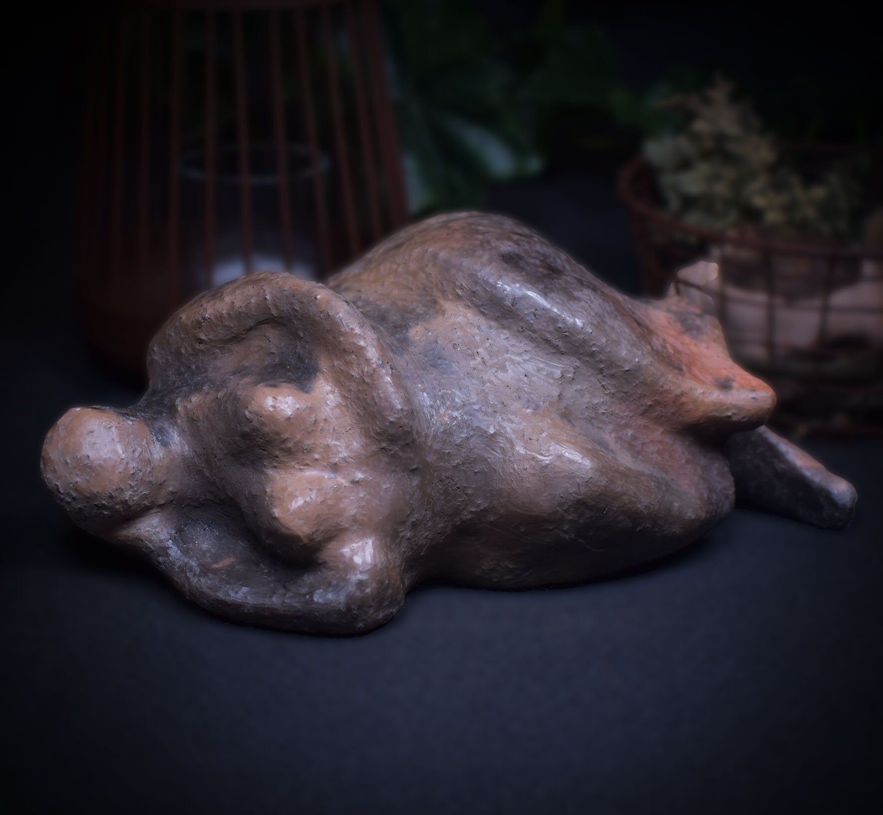 Einzigartige Venus Figurine - angelehnt an das Artefakt bekannt als "the sleeping lady" von Malta - Handgefertigte Rauchbrand Ton Skulptur