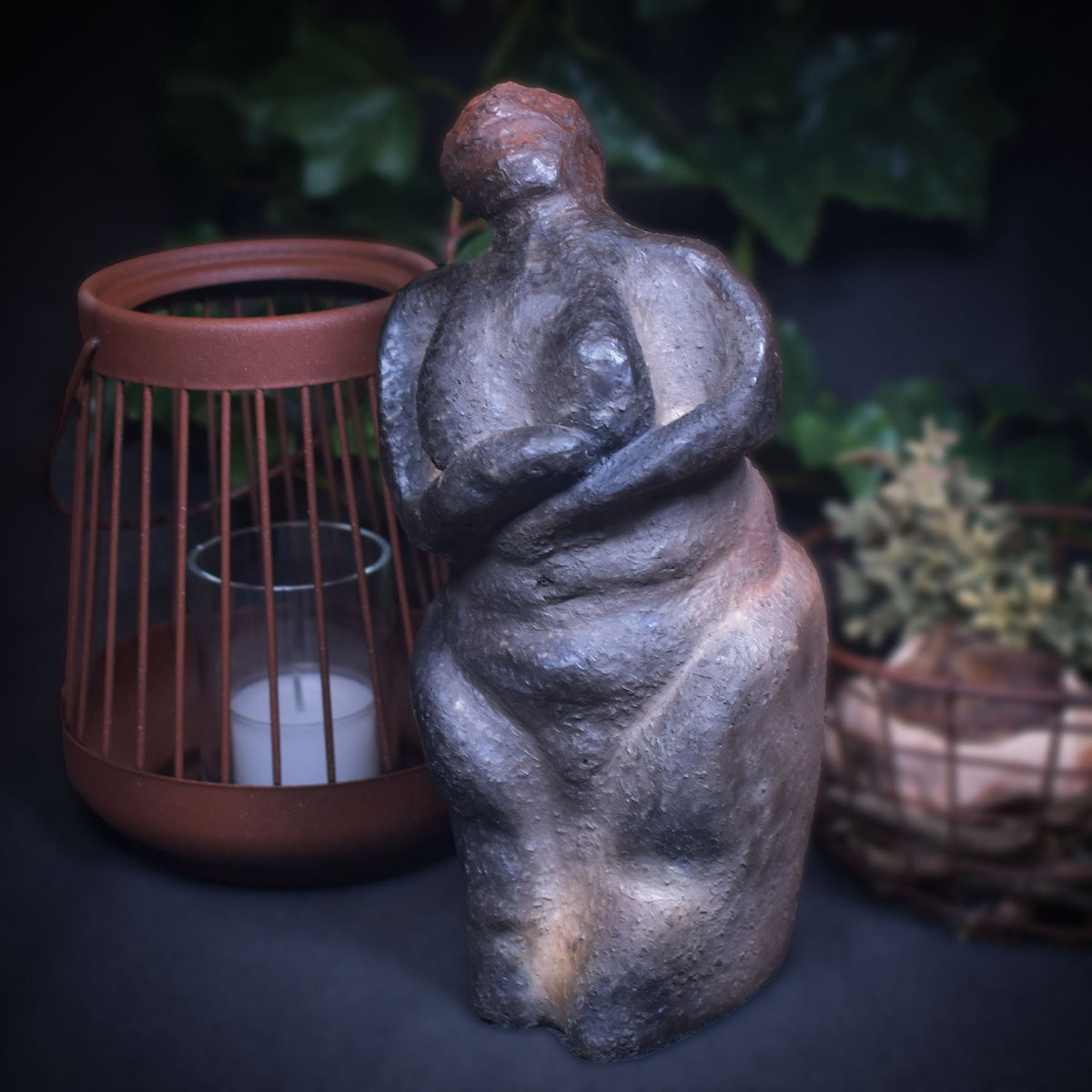 Venus von Willendorf Skulptur, neu interpretierte Urgöttin Figur, archaische Göttin Statue aus Ton, spirituelle Altar Deko SKU279