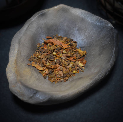 Weihnachtliche Räuchermischung - Naturrein, 30ml Glas mit Korken -Muskatblüte, Nelke, Zimtrinde, Myrrhe