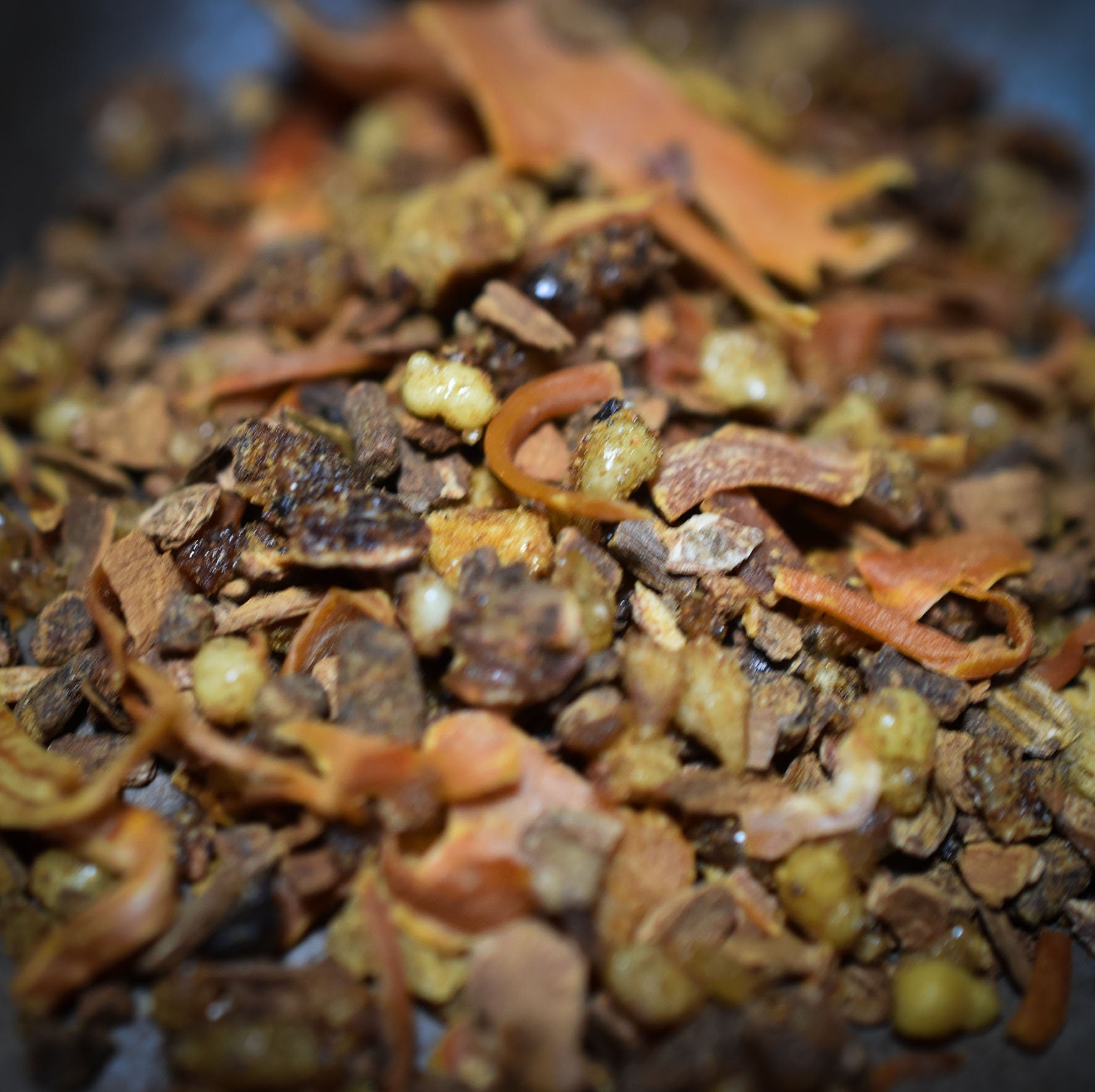 Weihnachtliche Räuchermischung - Naturrein, 30ml Glas mit Korken -Muskatblüte, Nelke, Zimtrinde, Myrrhe - Art.Nr.: RMA002