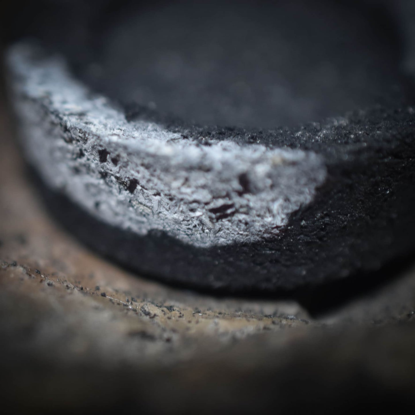 Three Kings Räucherkohle – Deine zuverlässige Begleitung für jedes Räucherritual - Rolle mit 10 Tabletten aus Bambuskohle