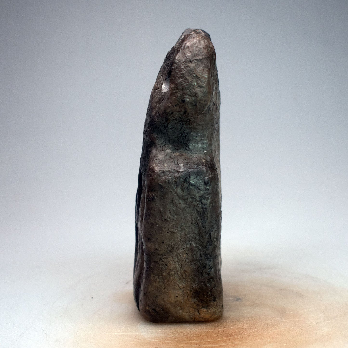 Handgefertigtes Eye Idol für individuelles Wohnambiente - Einzigartiges Tel Brak Replikat für deine spirituelle Dekoration