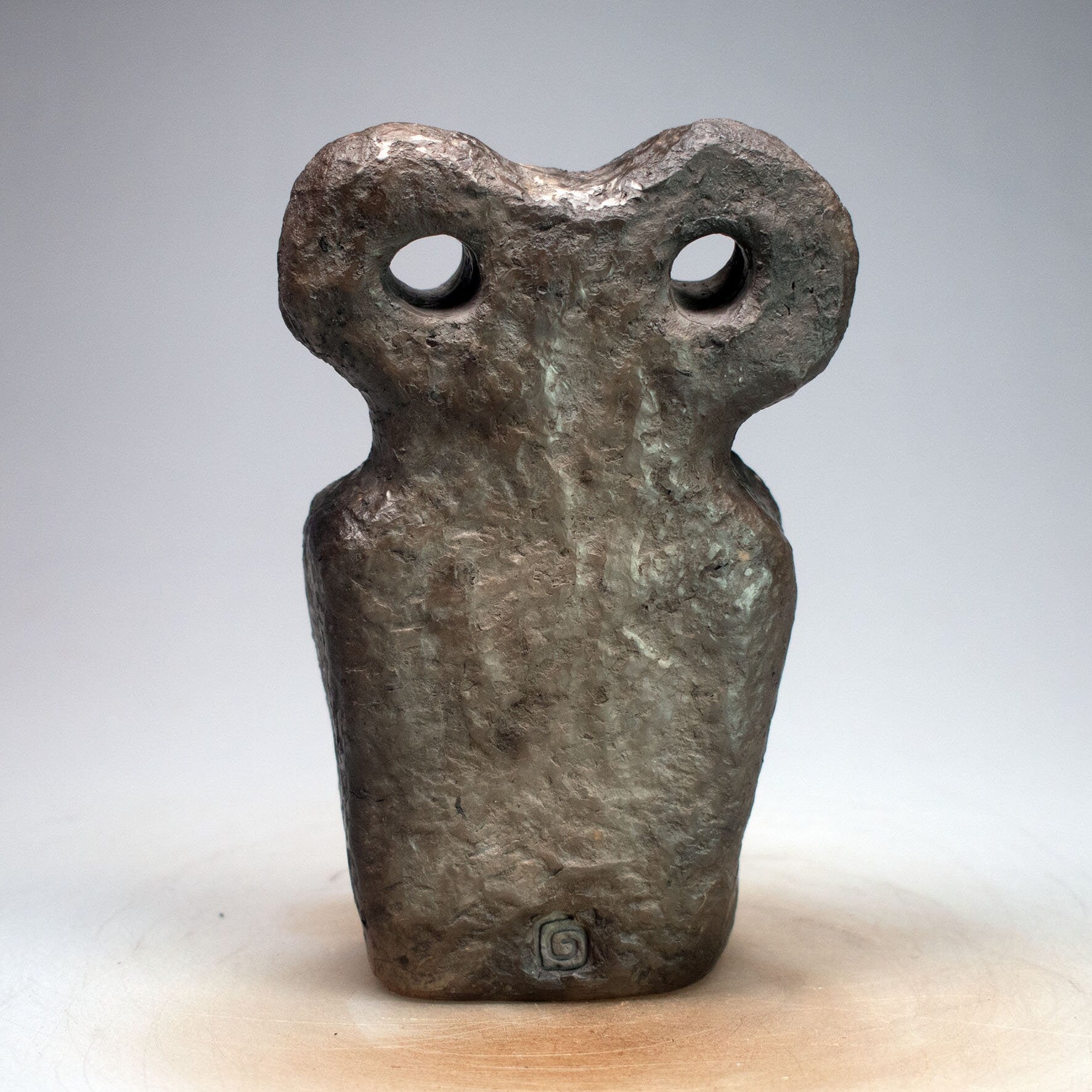 Handgefertigtes Eye Idol für individuelles Wohnambiente - Einzigartiges Tel Brak Replikat für deine spirituelle Dekoration