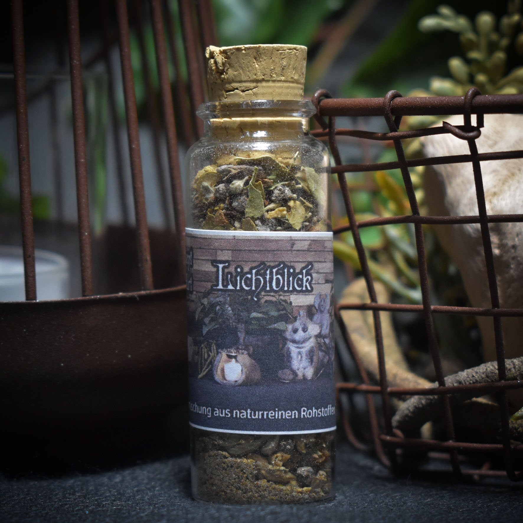 Lichtblick – Hochwertige naturreine Räuchermischung für Momente der Hoffnung und Klarheit - 30ml Glas mit Korken