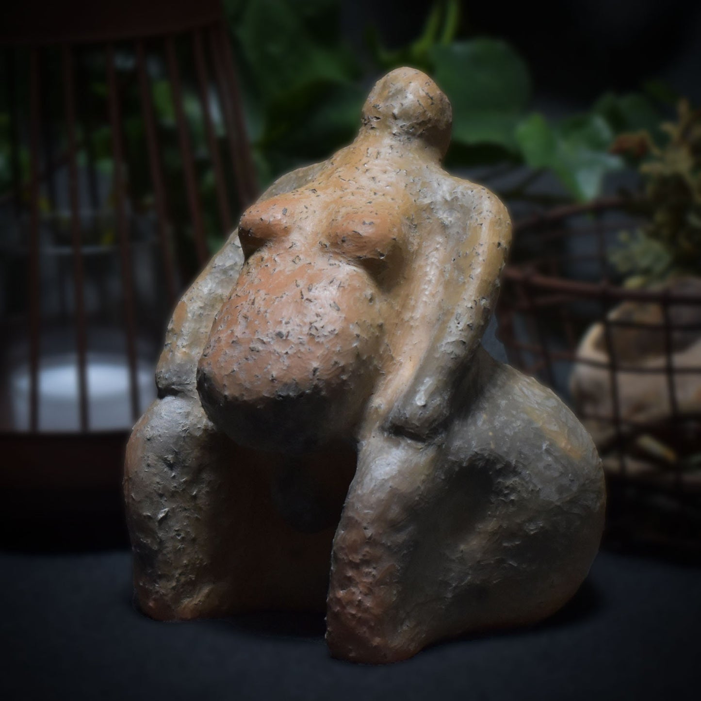 Handgefertigte traditionelle Venus Figurine aus Ton – Symbol für Schwangerschaft und Kinderwunsch