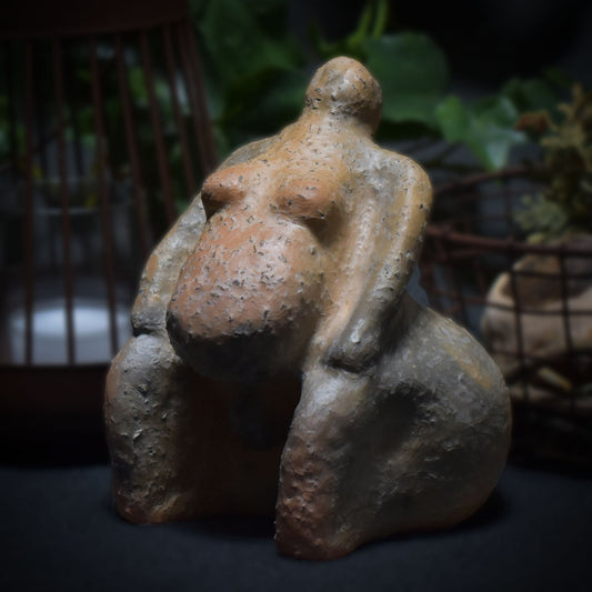 Handgefertigte traditionelle Venus Figurine aus Ton – Symbol für Schwangerschaft und Kinderwunsch