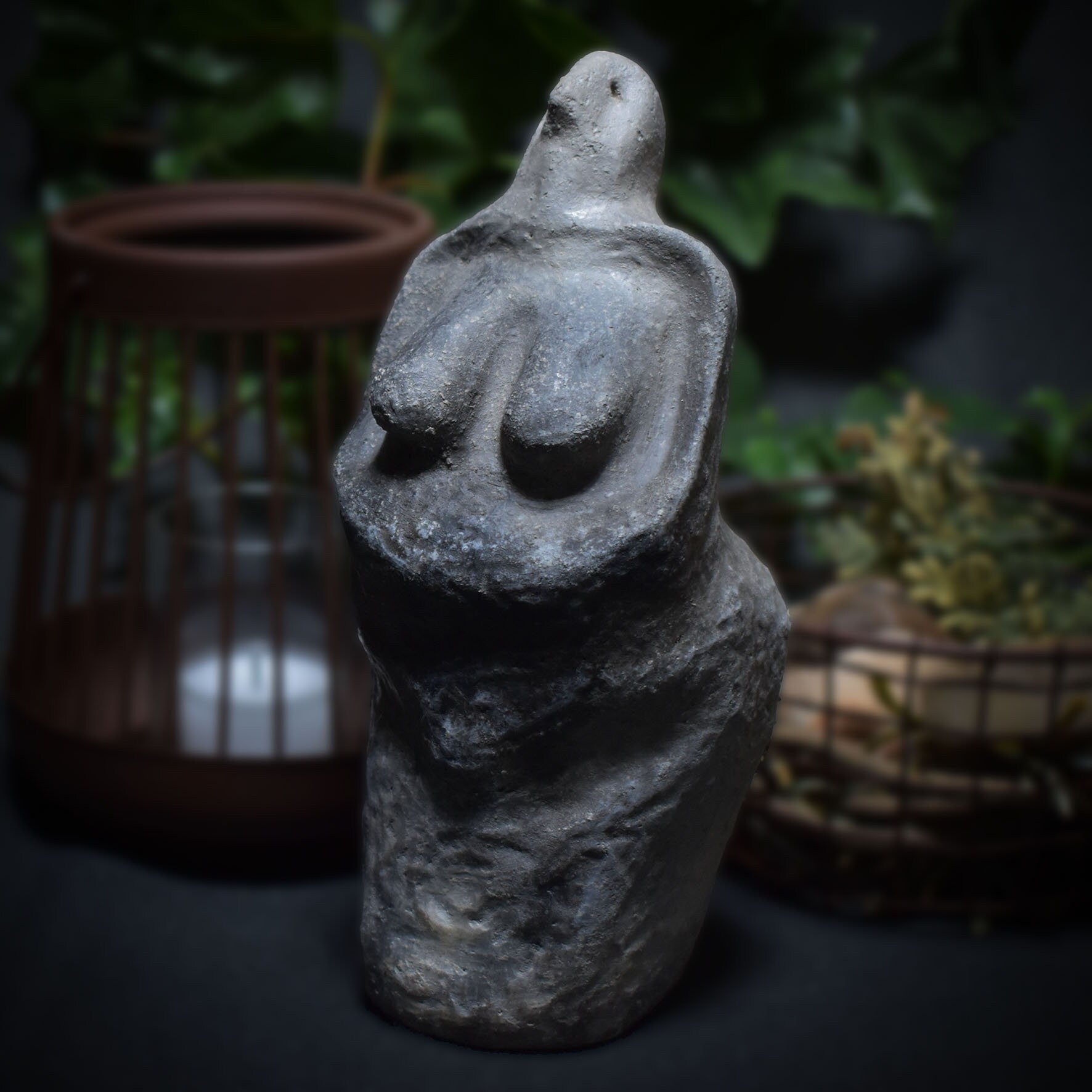 Handgefertigte traditionelle Venus Figurine aus Ton – Talisman für Schwangerschaft und Kinderwunsch. Matriarchat, Fruchtbarkeitsgöttin