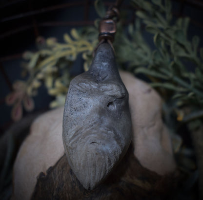 Handgefertigtes Amulett Talisman - Odin - Einzigartiger Rauchbrand-Ton, Spiritueller Nordischer Schmuck