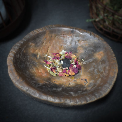 Handgefertigte Räucherschale aus traditionell gebranntem Ton – Ideal für Wicca Altar und rustikale Dekoration