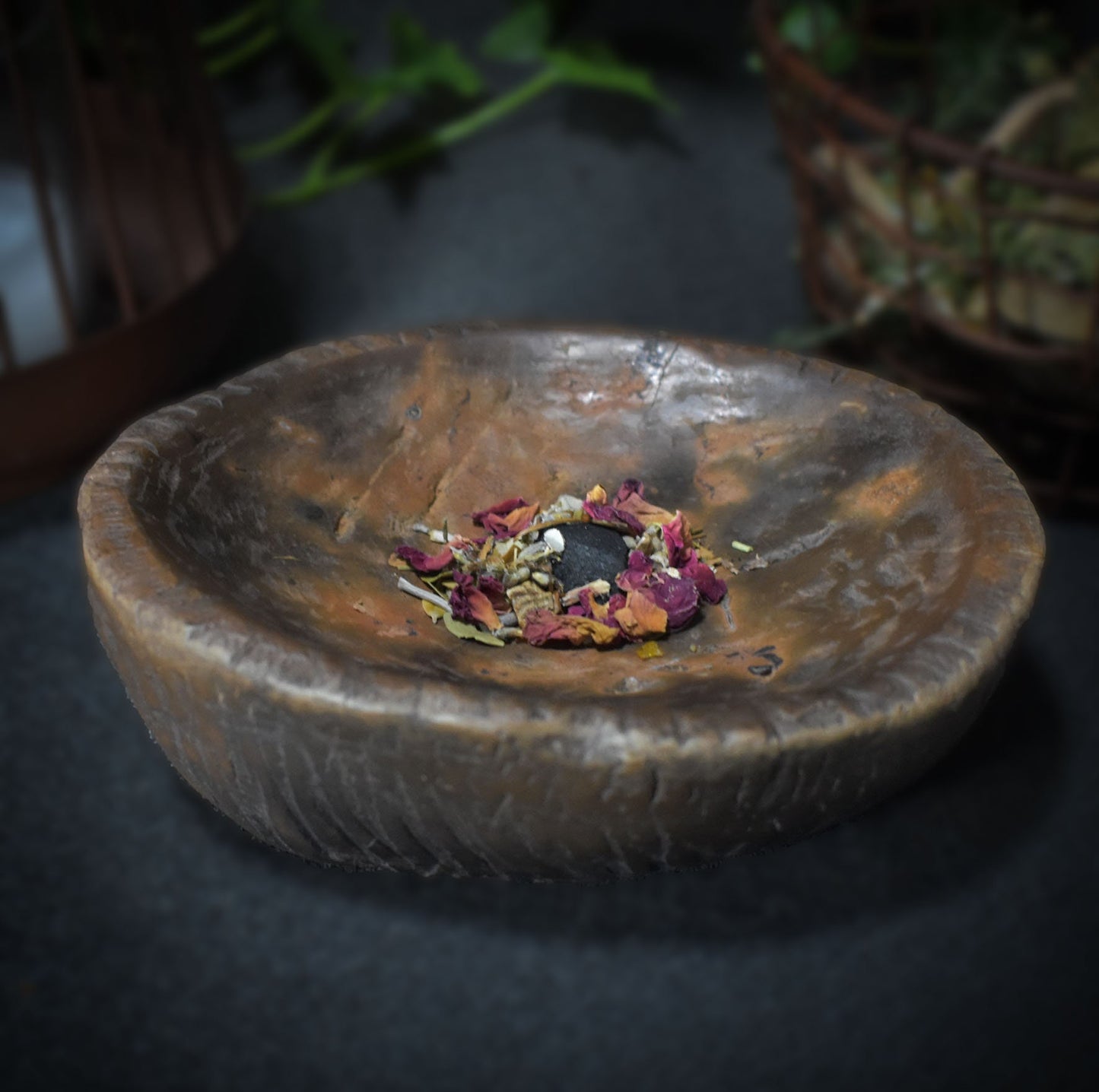 Handgefertigte Räucherschale aus traditionell gebranntem Ton – Ideal für Wicca Altar und rustikale Dekoration