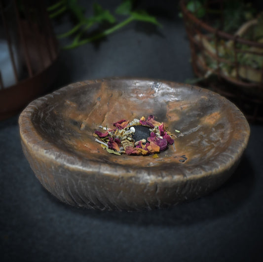 Handgefertigte Räucherschale aus traditionell gebranntem Ton – Ideal für Wicca Altar und rustikale Dekoration
