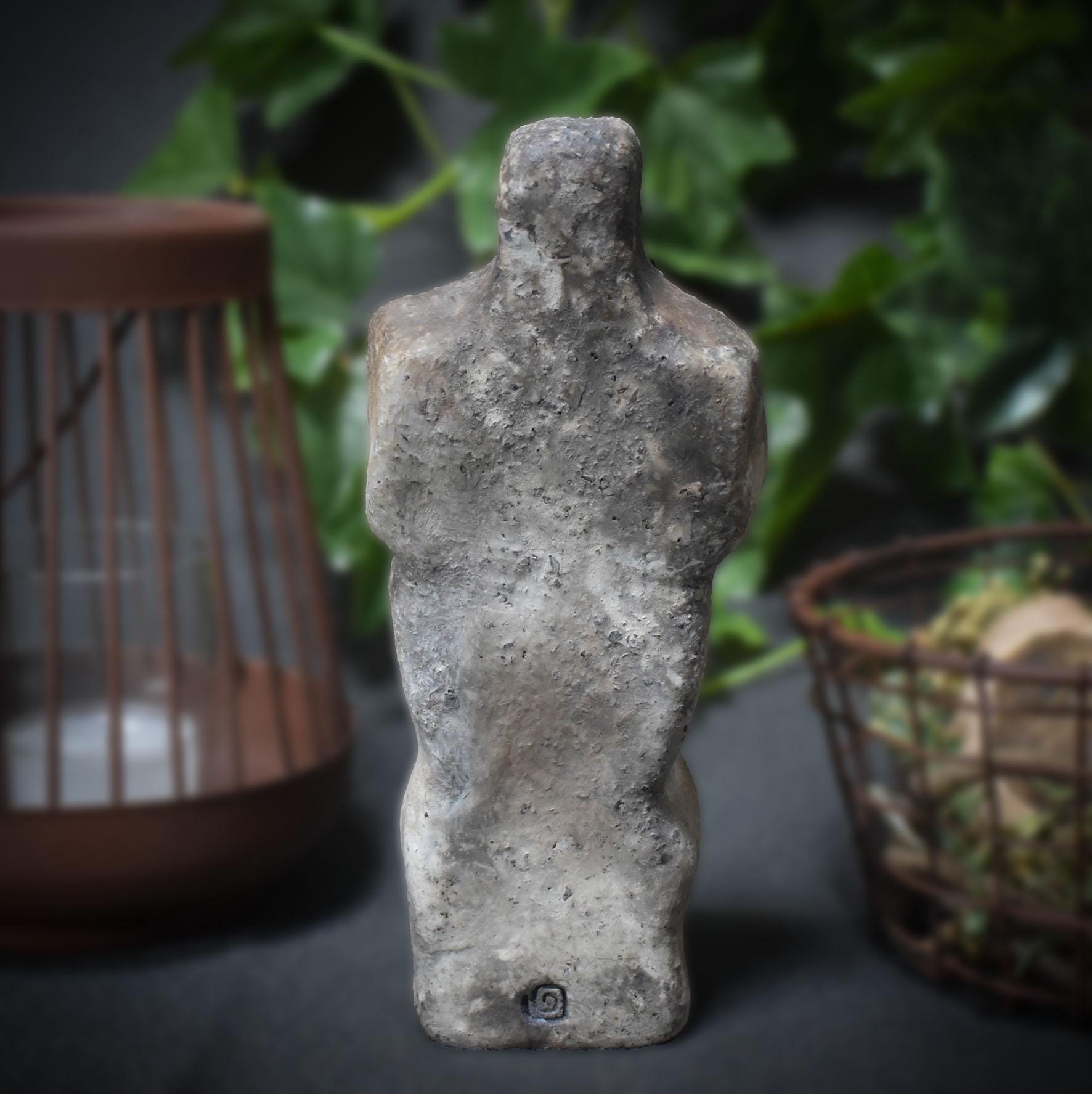 Handgemachte Goddess Skulptur mit prähistorischer Seele - Zeitlose Rauchbrandkunst