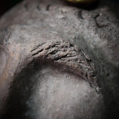 Handgefertigte Medusa Büste mit Rückfluss Räucherkegelhalter - Traditionell gebrannter Ton für dein Räucherritual